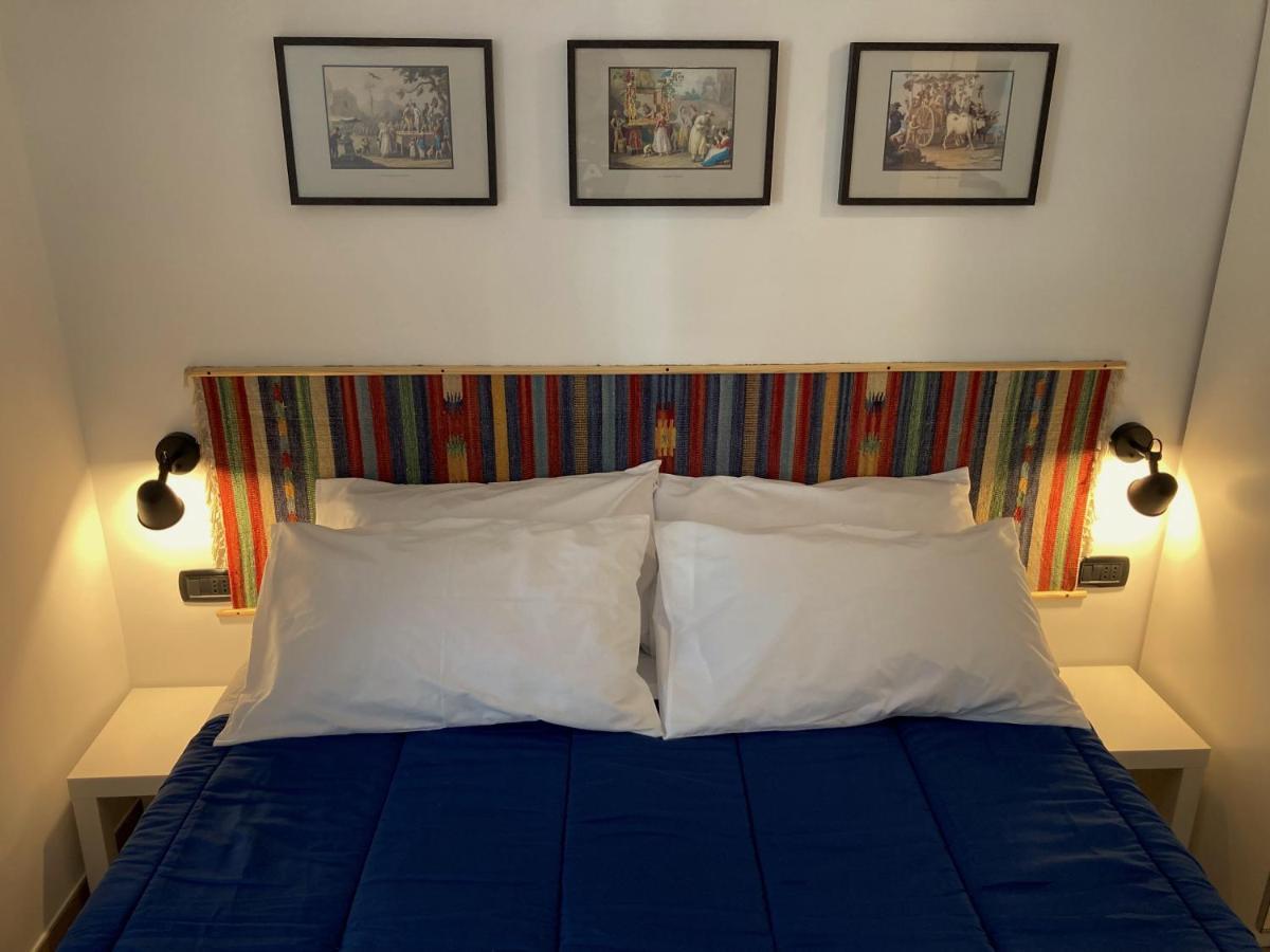 La Casa Blu Nel Cuore Storico Di Napoli Екстер'єр фото